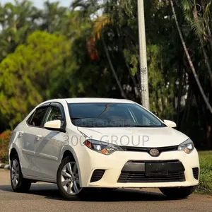 Toyota Corolla LE Premium 4dr Sedan (1.8L 4cyl CVT) 2015 White