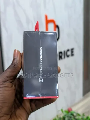 Oneplus Buds Pro 3
Brand New Sealed 
Lunar Radiance (Silver White)