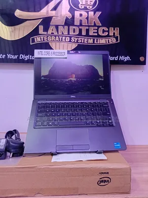 New Laptop Dell Latitude 5285 12GB Intel Core I5 SSD 512GB