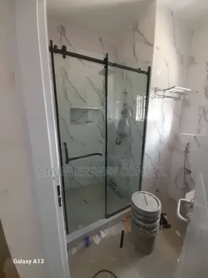 Shower Glass Bespoke Cubicle