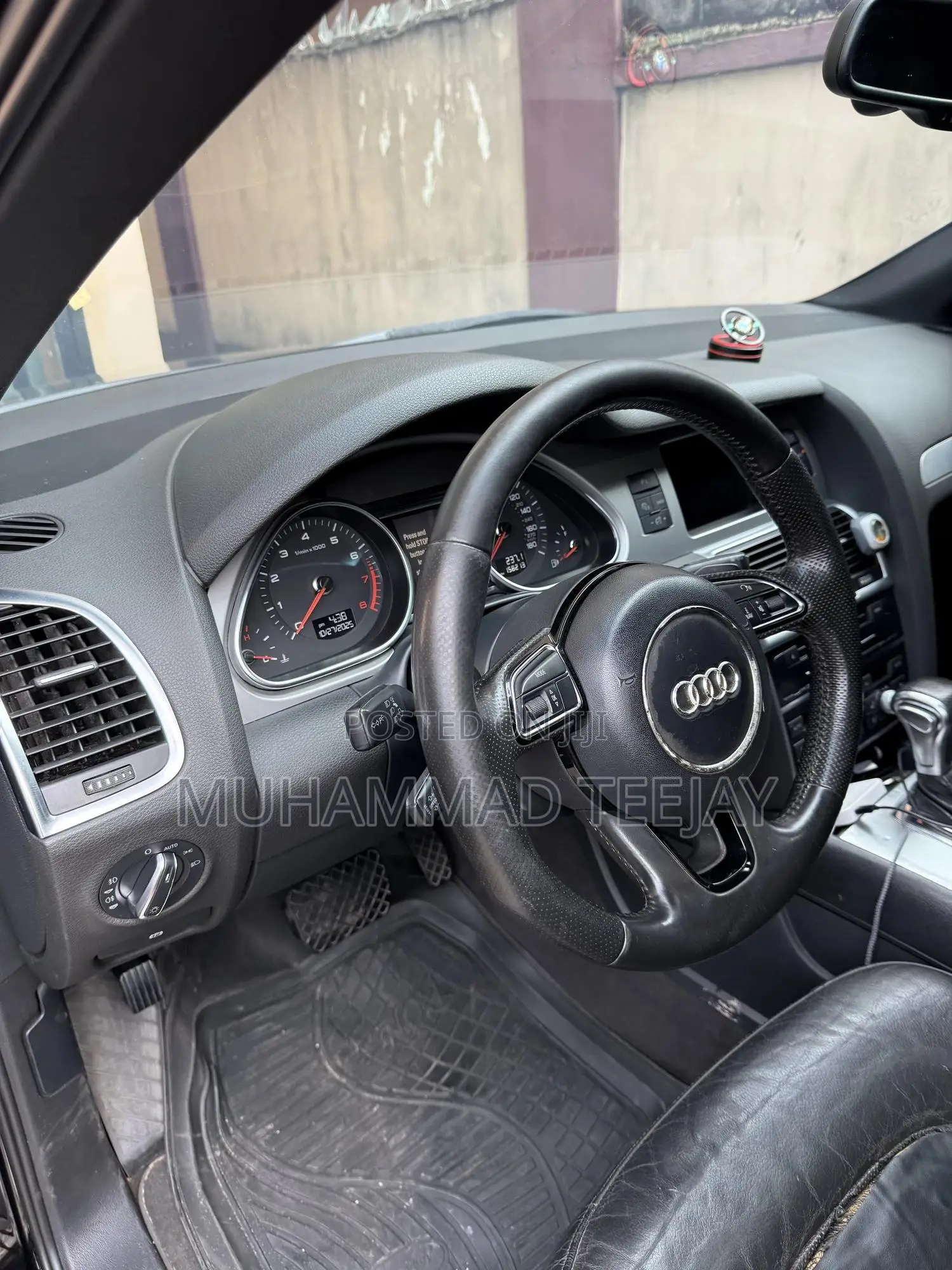 Audi Q7 2012 Black