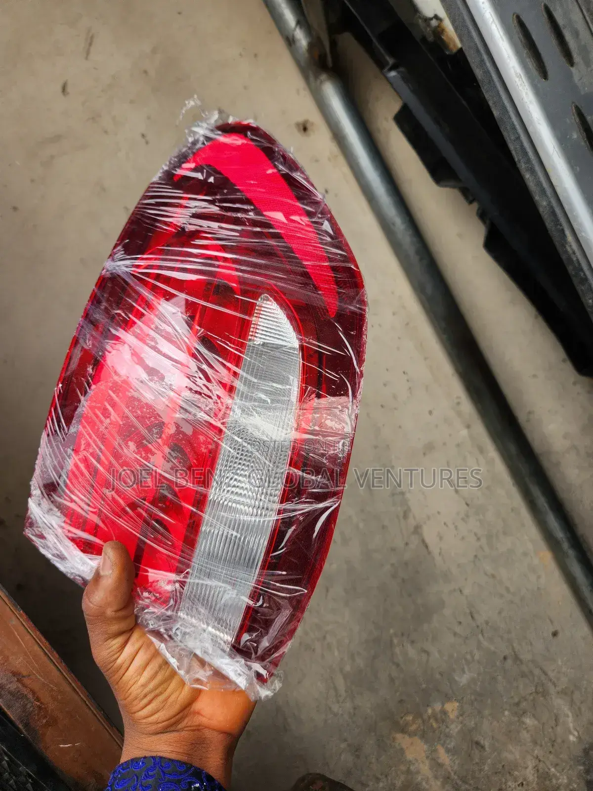 Glc300 2017 Non Led Backlight Passenger Side