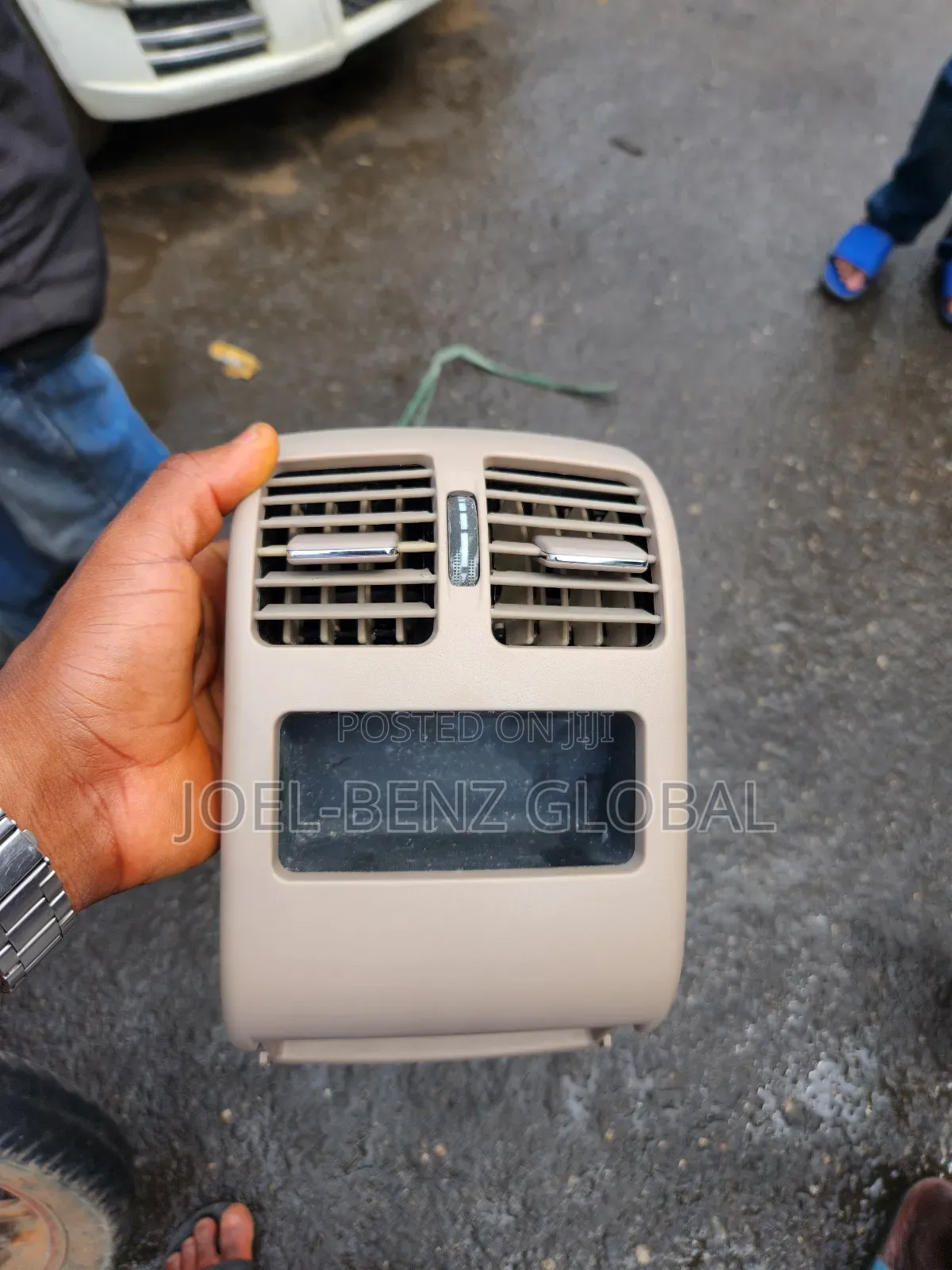Glk350 Back Ac Vent