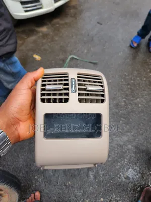 Glk350 Back Ac Vent