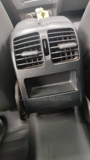 Glk350 Back Ac Vent