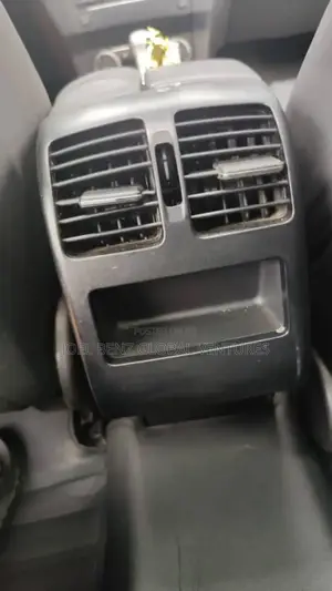 Glk350 Back Ac Vent