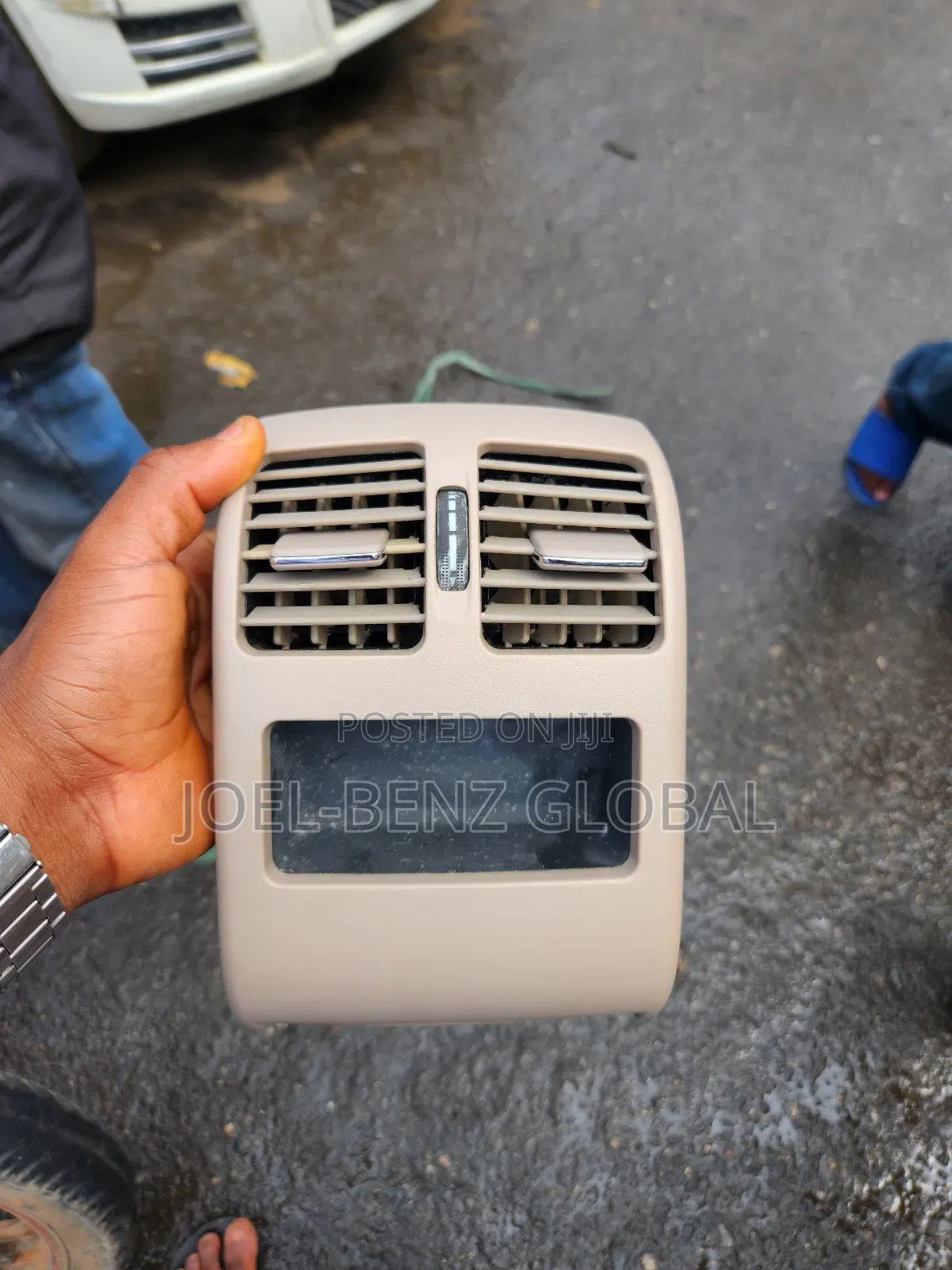 Glk350 Back Ac Vent
