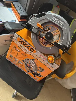 2200w Ingco Industrial 9” Circular Saw Machine
