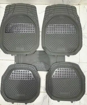 Gray Color Universal Car Rubber Foot Mat