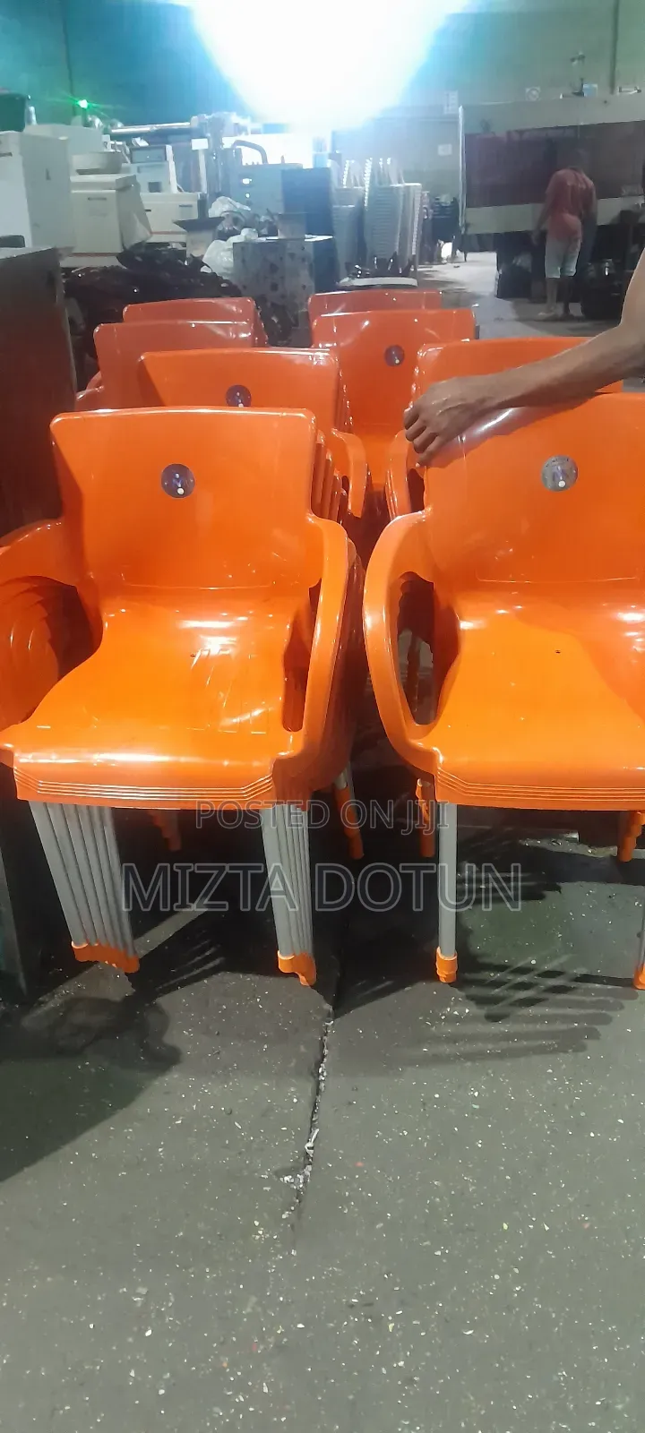 Commander Chair