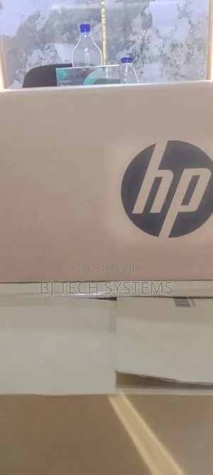 New Laptop HP 14S 4GB Intel Core I3 SSD 256GB