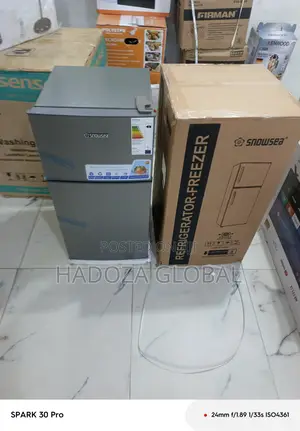 Snowsea Fridge – 136 Litres, Dual Door