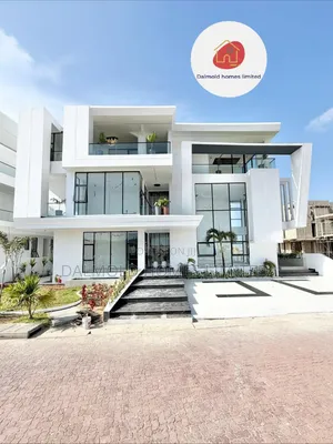5bdrm House in Osapa for sale