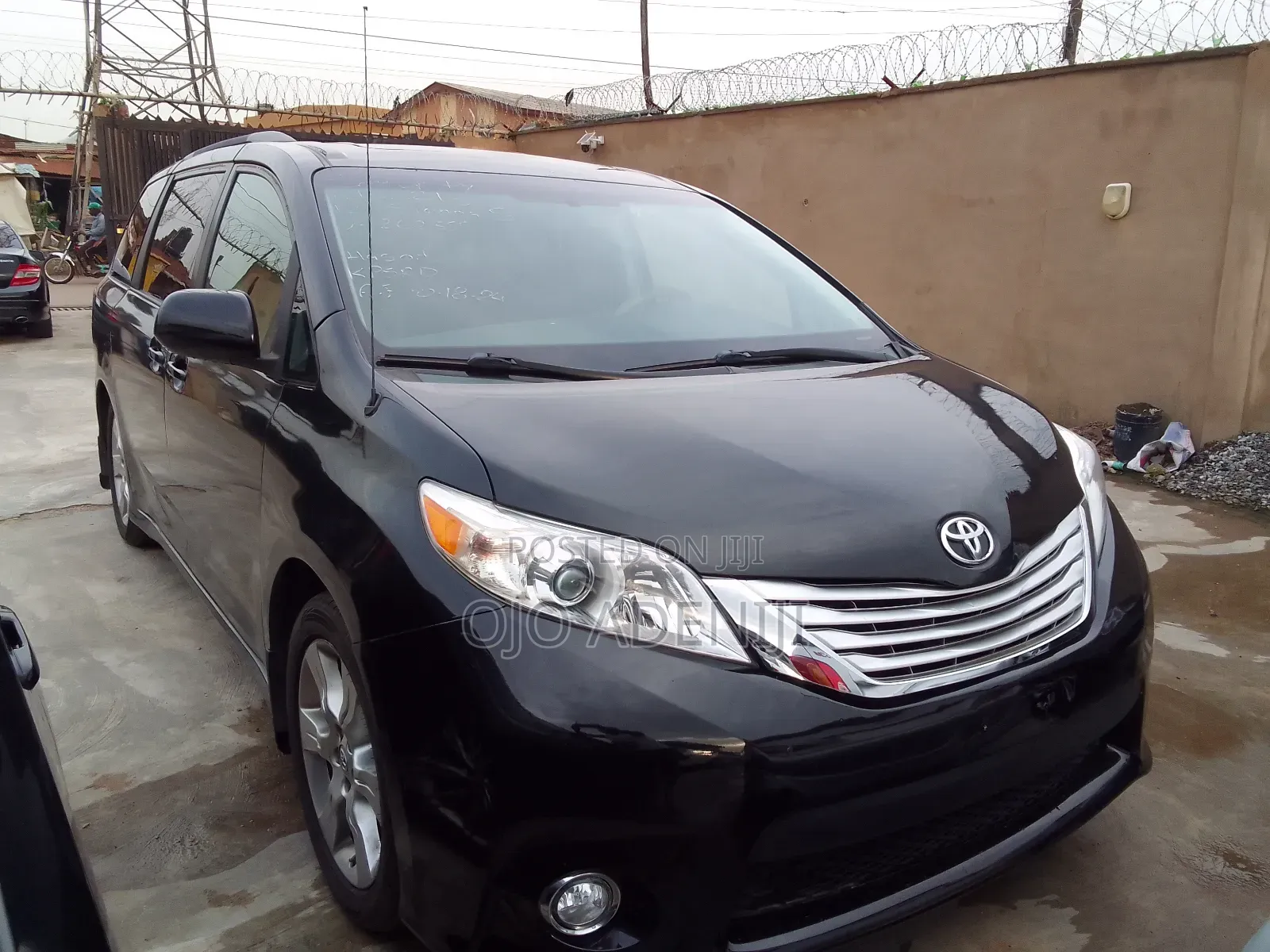 Toyota Sienna 2013 Black