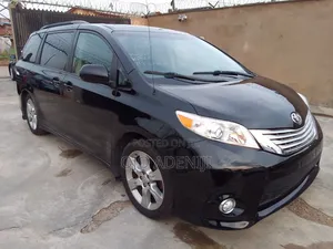 Toyota Sienna 2013 Black