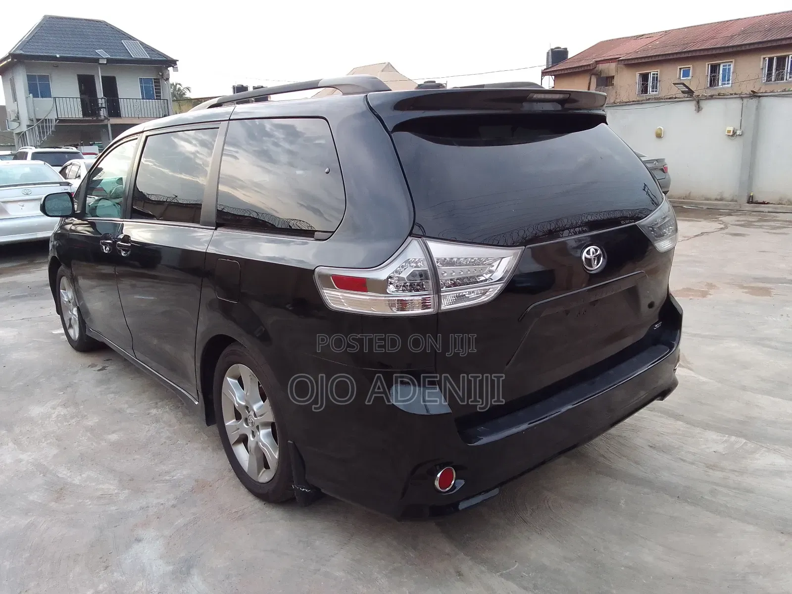 Toyota Sienna 2013 Black