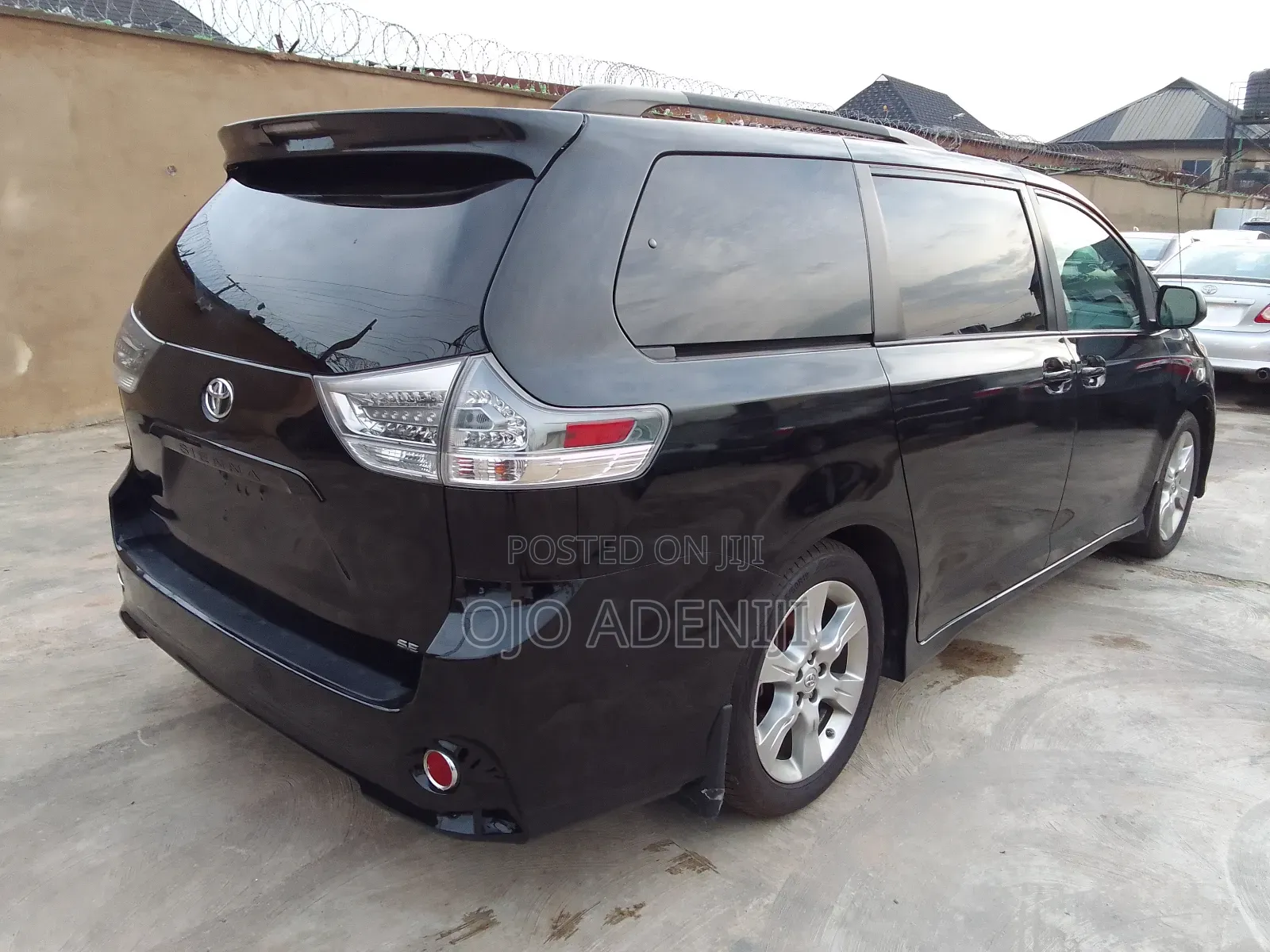 Toyota Sienna 2013 Black