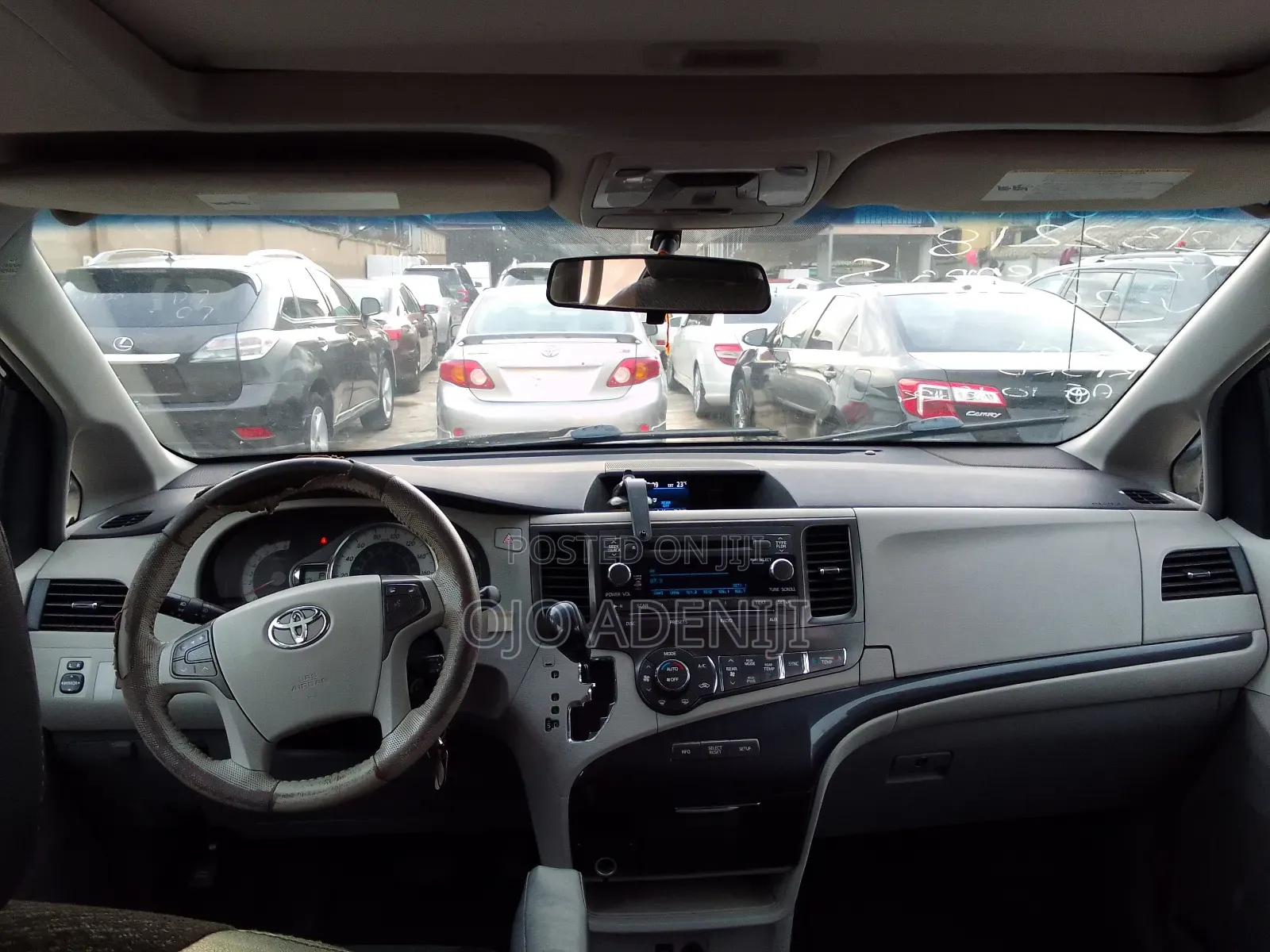 Toyota Sienna 2013 Black