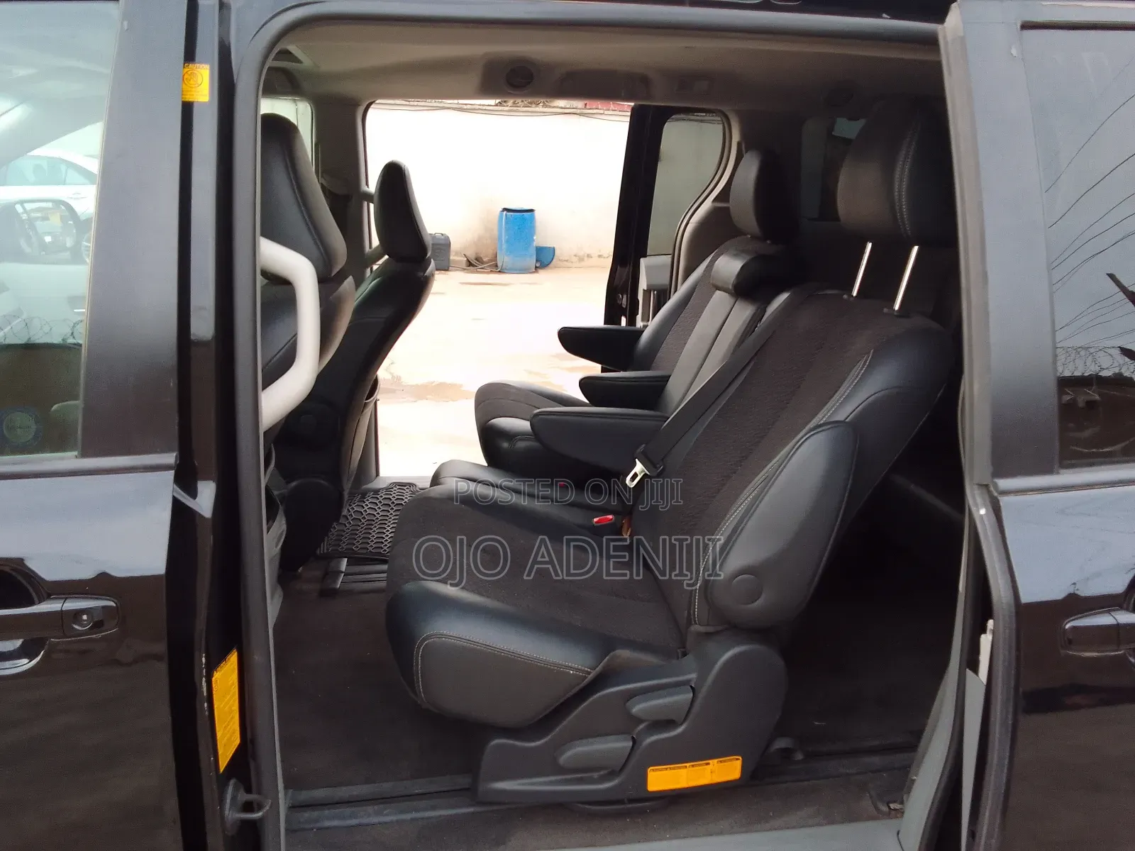 Toyota Sienna 2013 Black