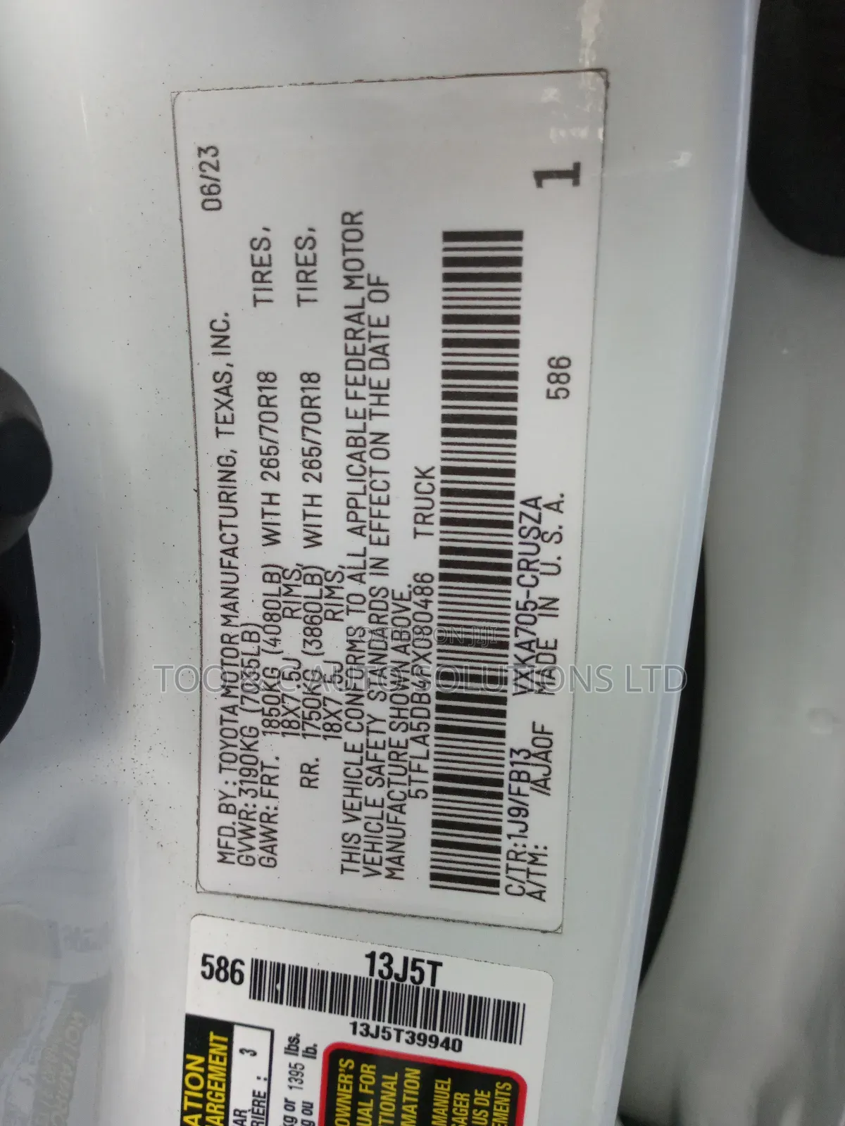 Toyota Tundra 2023 White
