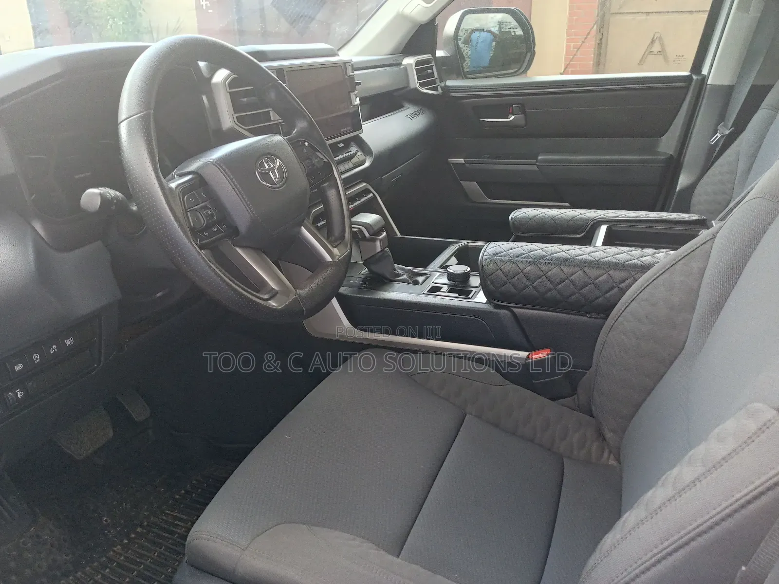 Toyota Tundra 2023 White