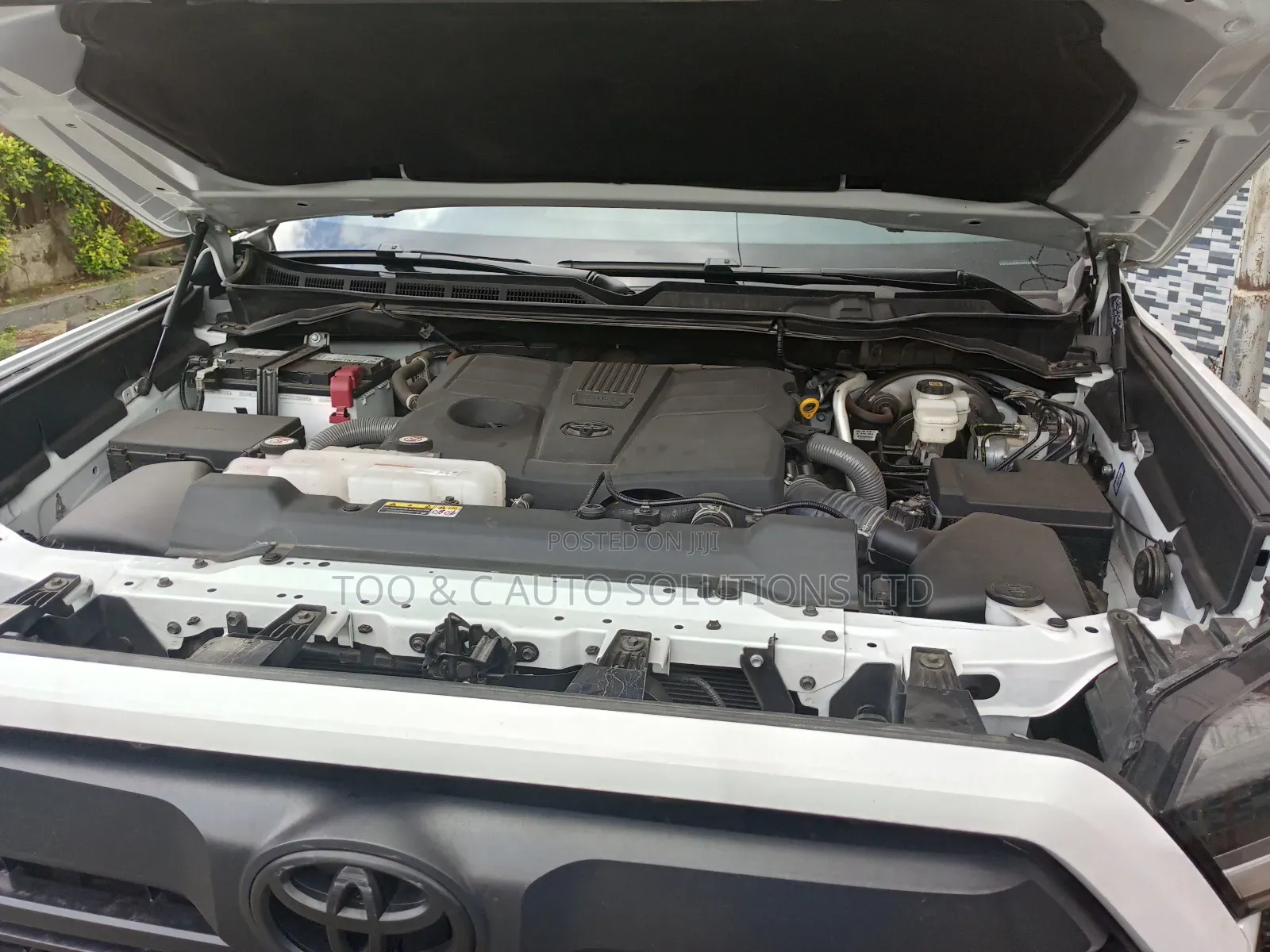 Toyota Tundra 2023 White