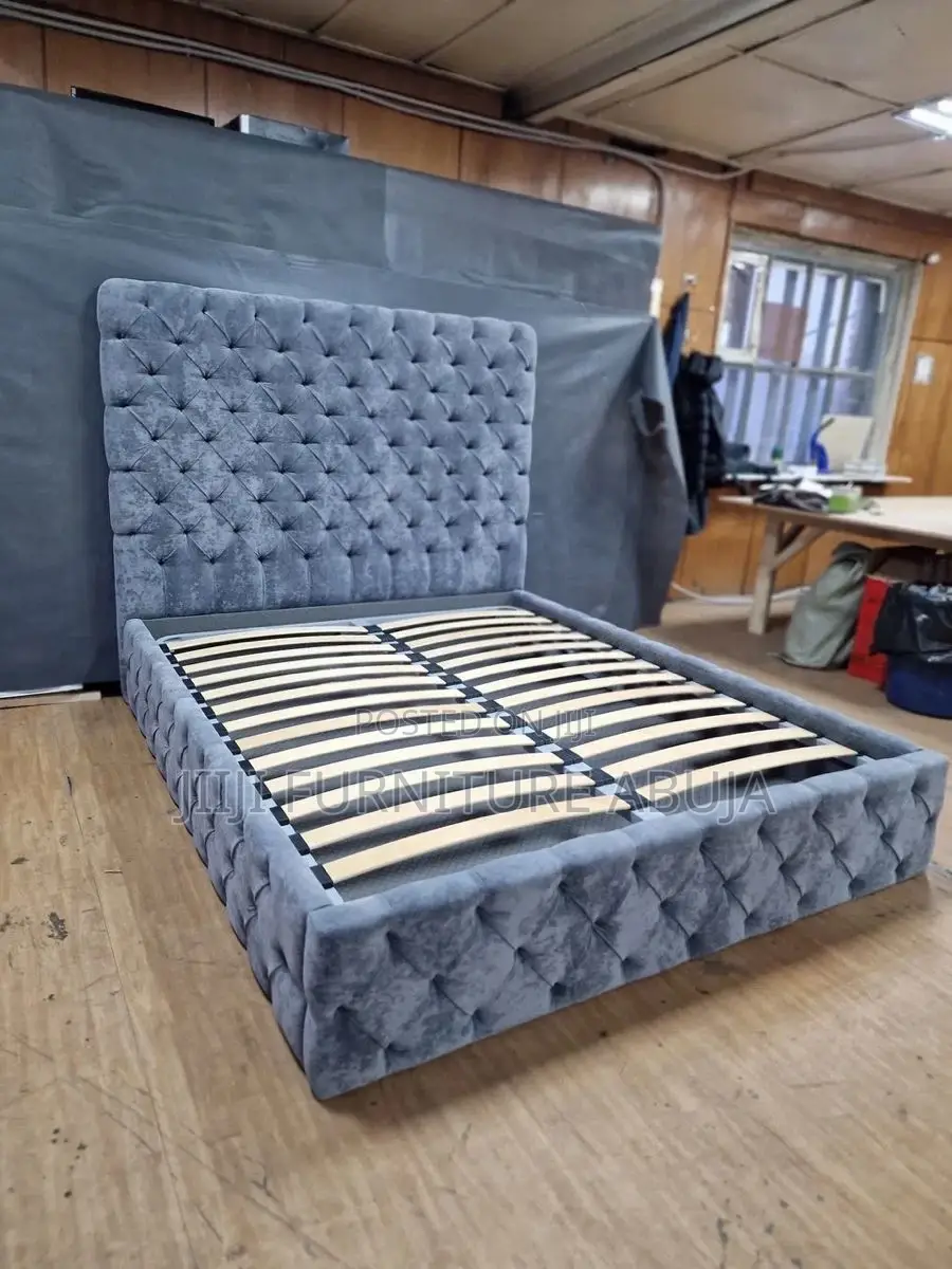 Gray Tofted Bed  6 by 6 Size.