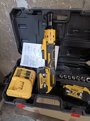Dewalt 20v Max* Brushless Cordless Ratchet Kit