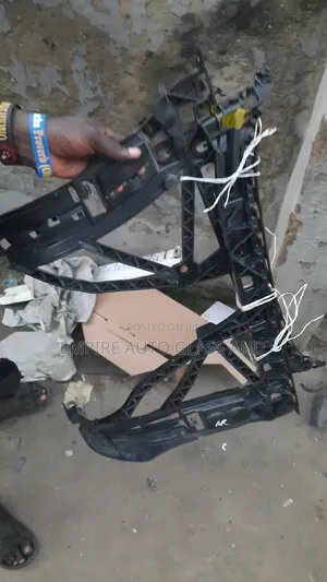 Back Bumper Clip for Mercedes E350 2020 Model Now