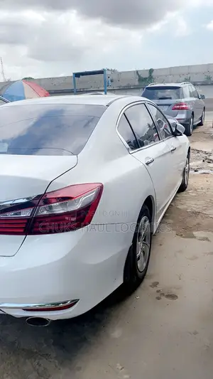 Honda Accord LX 4dr Sedan FWD (2.4L 4cyl 2A) 2016 White