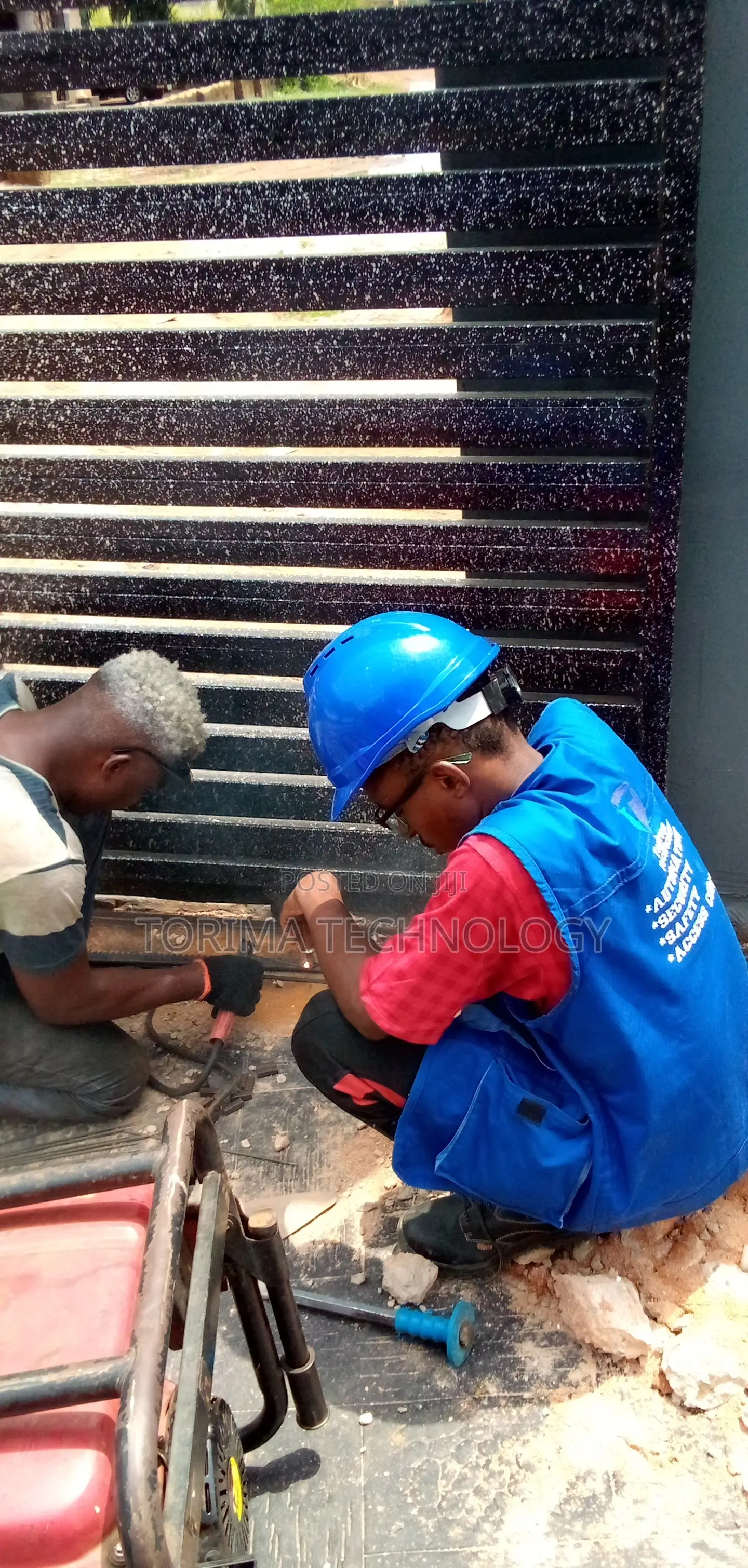 Shell Gate Warri Remote-controlled Automated Gates & Installation in Warri - Other ...