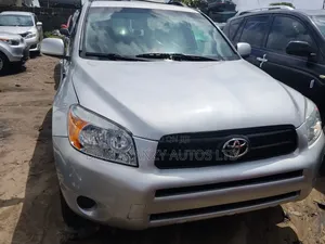 Toyota RAV4 1.8 2007 Silver