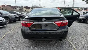 Toyota Camry SE 4dr Sedan (2.5L 4cyl 6A) 2015 Black