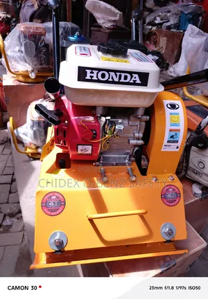 C 90 Heavy Duty Plate Compactor