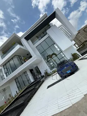 5bdrm Duplex in Osapa, Lekki for sale