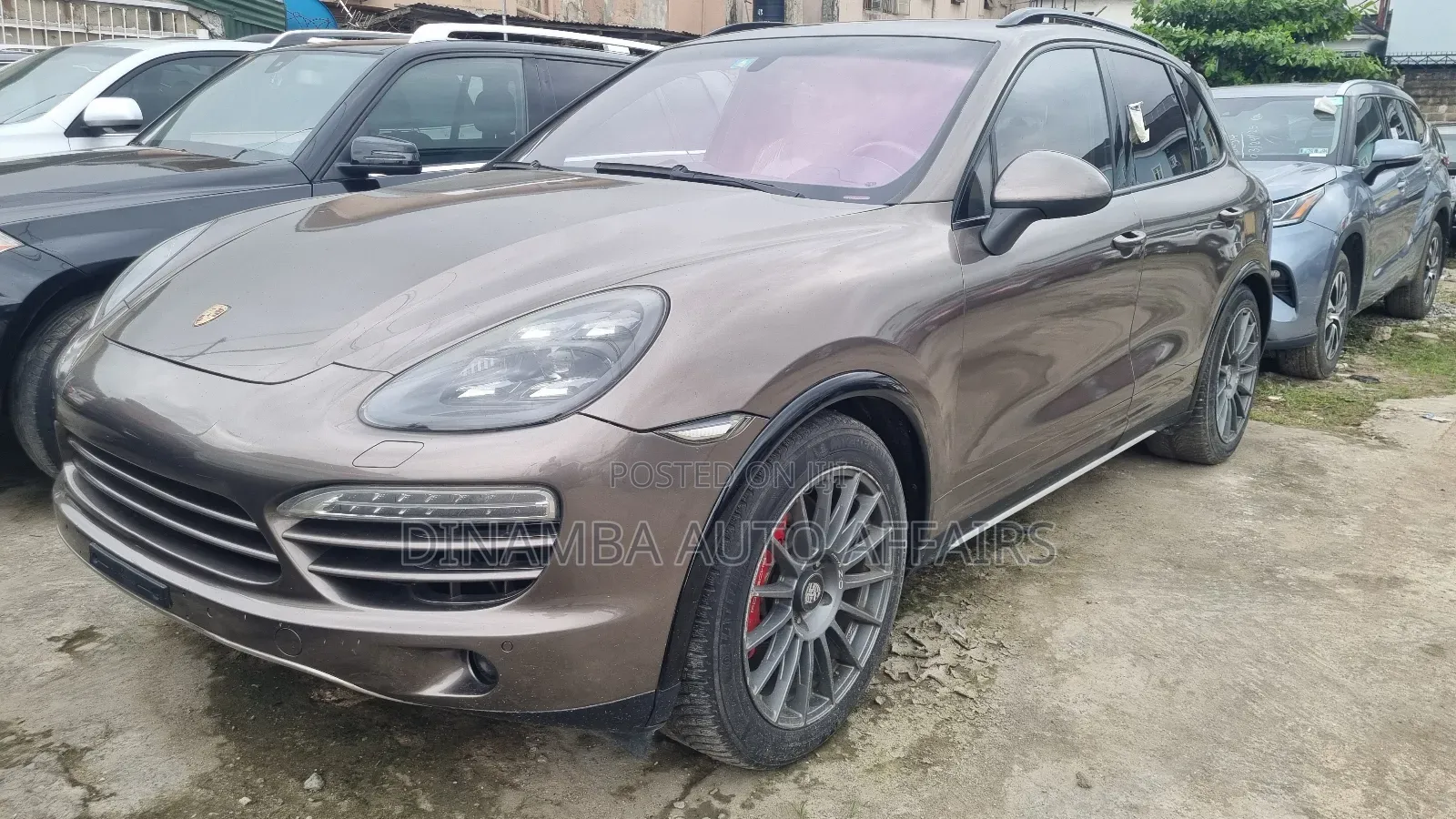 Porsche Cayenne Base 2013 Brown
