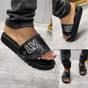 Black Pam’S Slippers