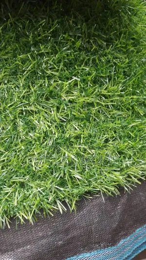 25mm Grass Length. Green Grass Carpets