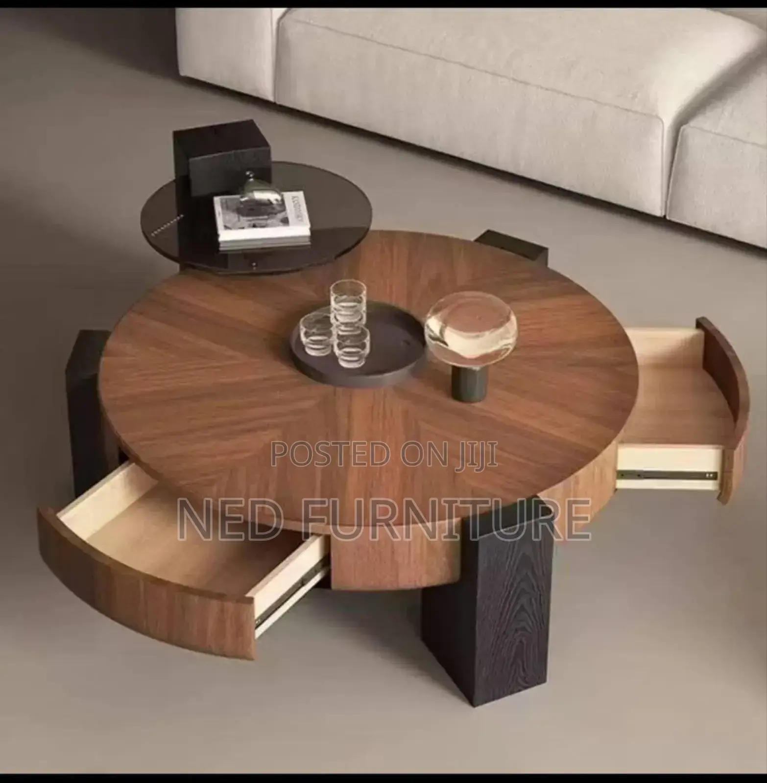 Quality Center Table With Multiple Drawers