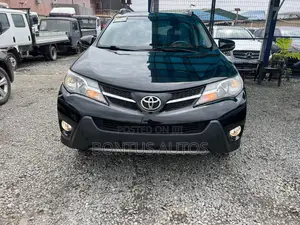 Toyota RAV4 XLE AWD (2.5L 4cyl 6A) 2013 Black