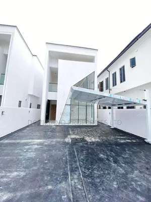 5bdrm Duplex in Lekki for sale