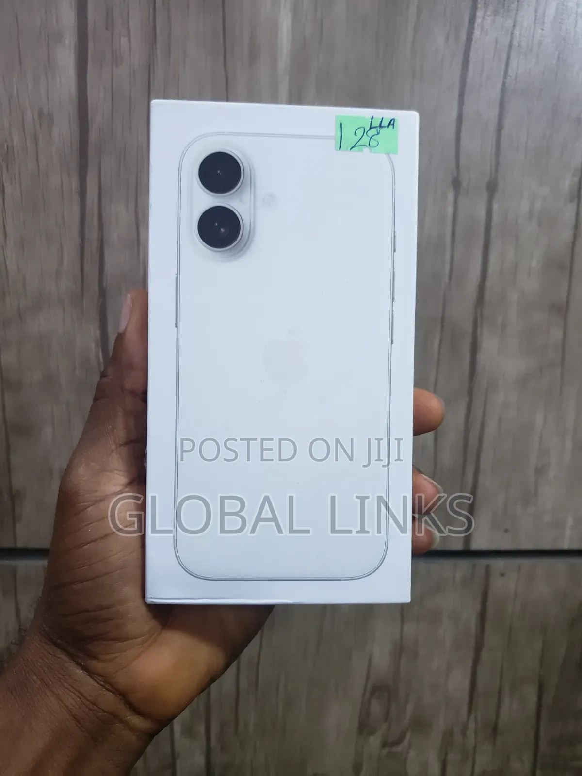 New Apple iPhone 16 128 GB White