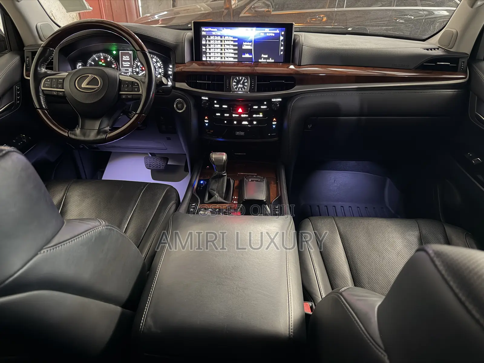 Lexus LX 2018 White