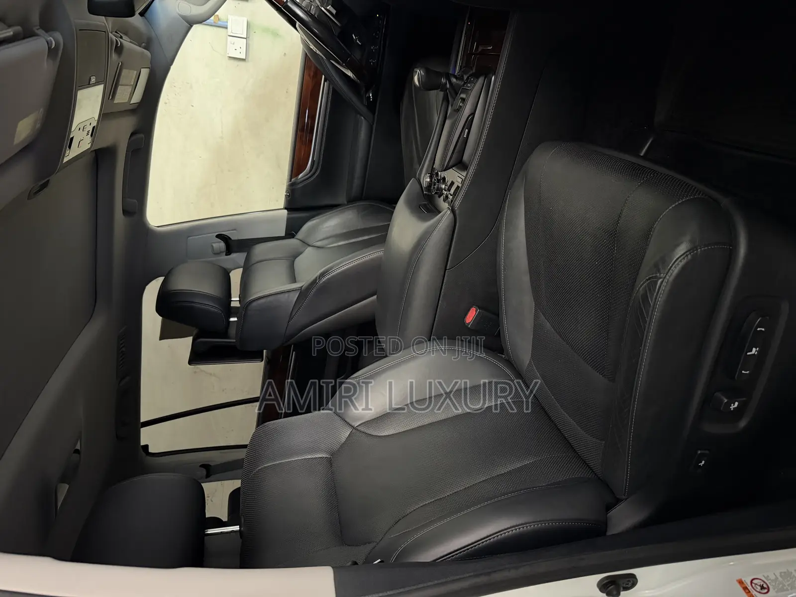 Lexus LX 2018 White