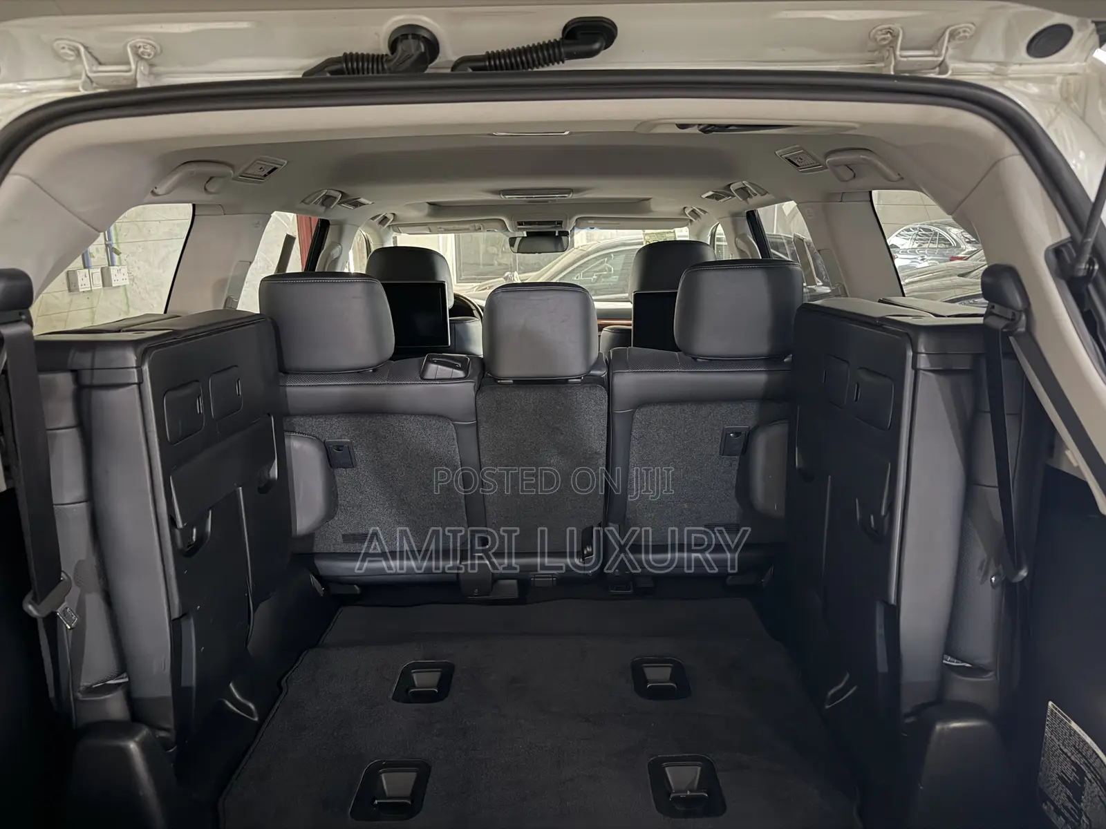 Lexus LX 2018 White