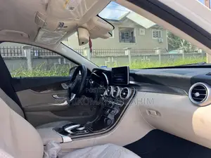 Mercedes-Benz C300 2015 White