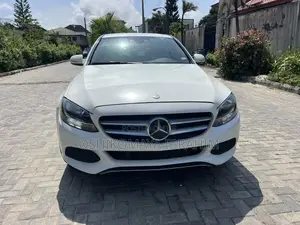 Mercedes-Benz C300 2016 White