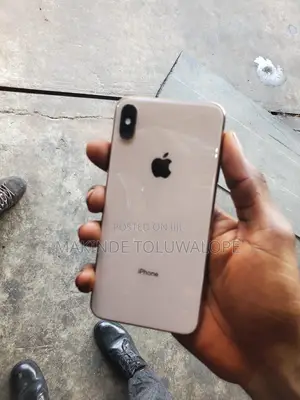 Apple iPhone XS Max 64 GB Gold