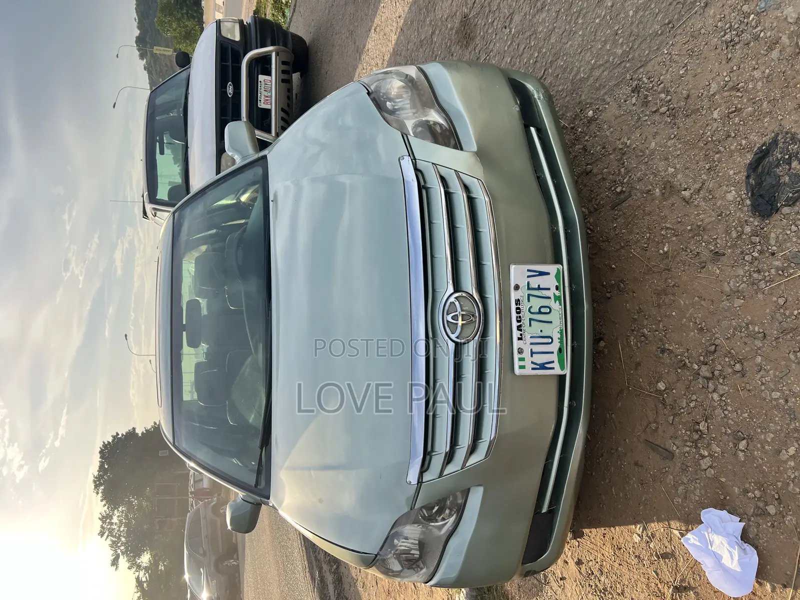 Toyota Avalon 2010