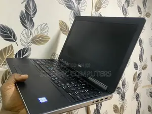 Laptop Dell Precision 7530 16GB Intel Core i7 SSD 500GB